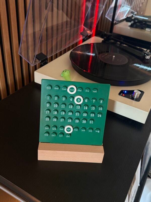 Table ring-a-date calendar